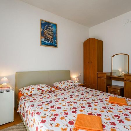 Holiday House Snjezana クルク エクステリア 写真